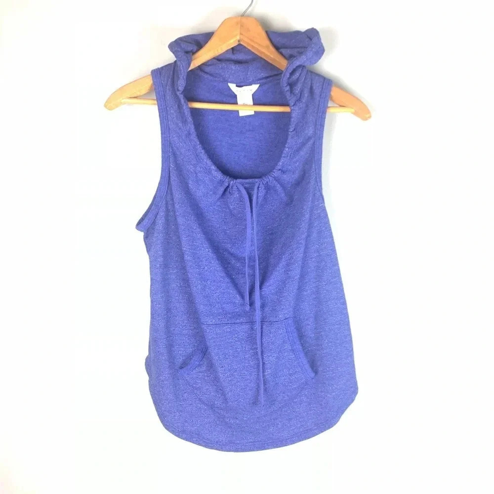 Athleta sleeveless hood shirt size small